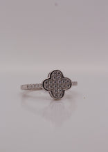 Elegant Silver Clover Ring