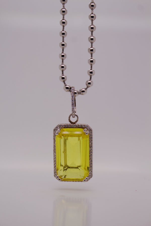 DAZZLING YELLOW GEM PENDANT NECKLACE