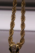 SPINNING GOLD GLITTER PENDANT NECKLACE