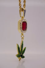 LUXURY CANNABIS LEAF PENDANT NECKLACE