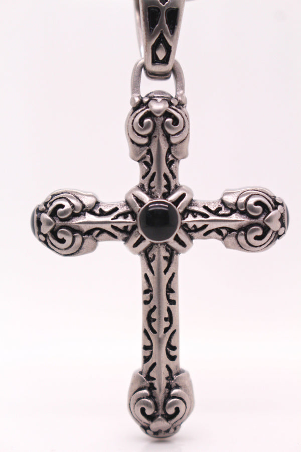 The Intricate Knot Cross